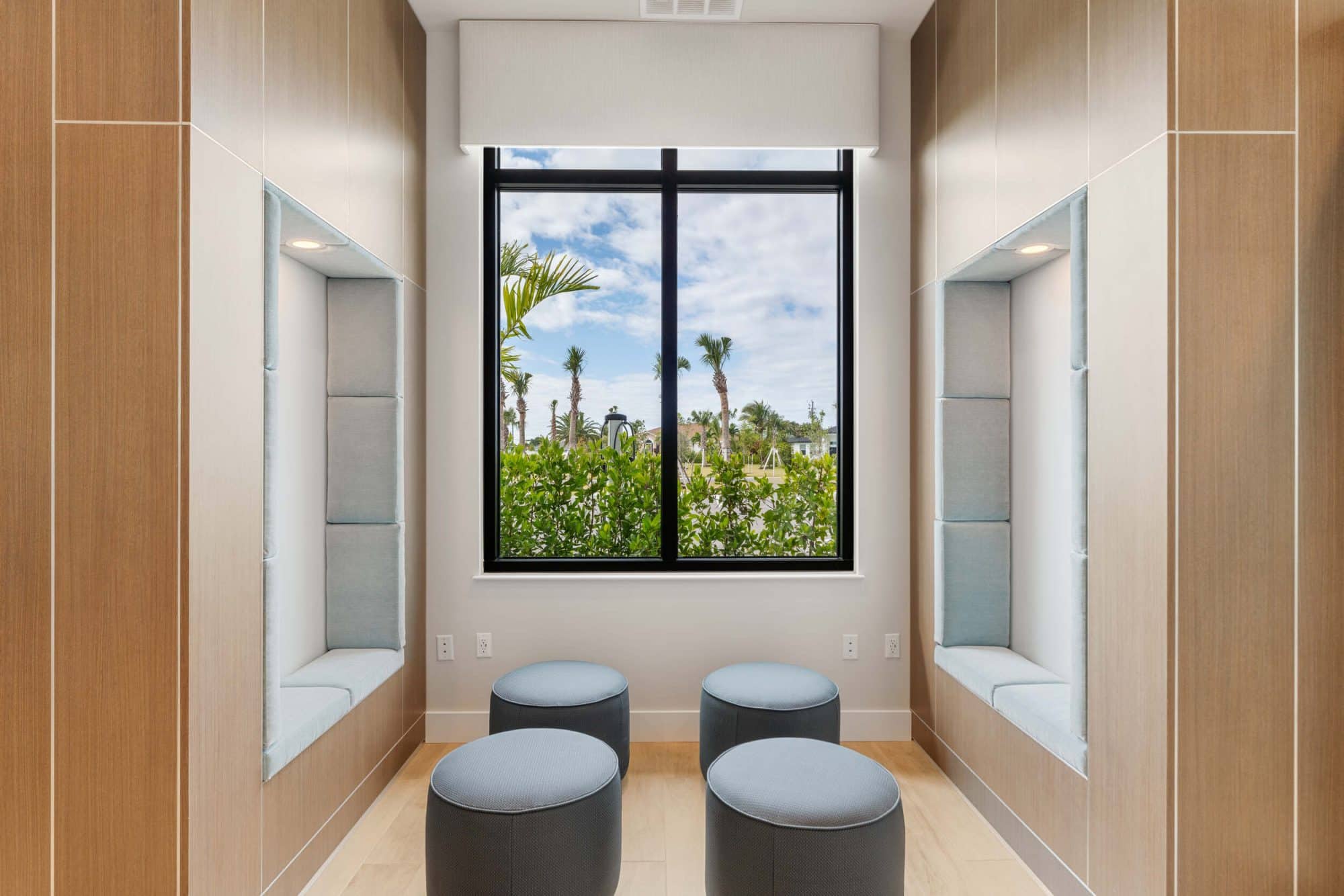 community-study-work-lounge