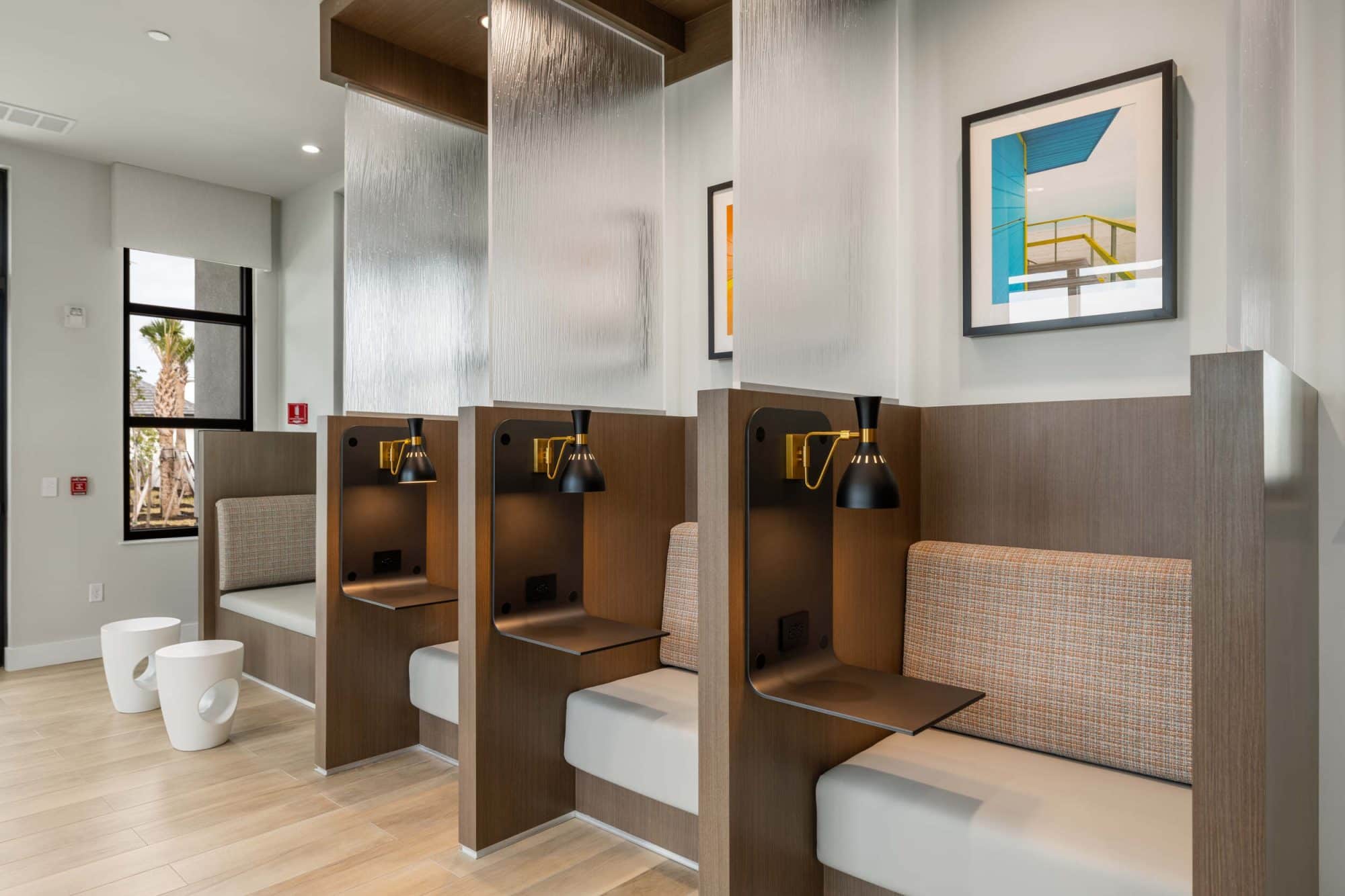 community-study-work-lounge