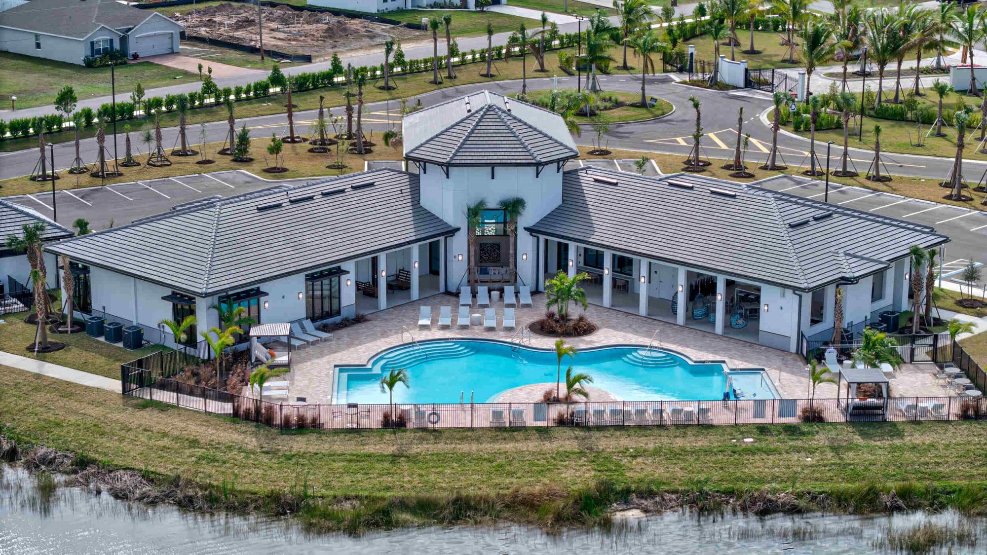 community-pool-clubhouse